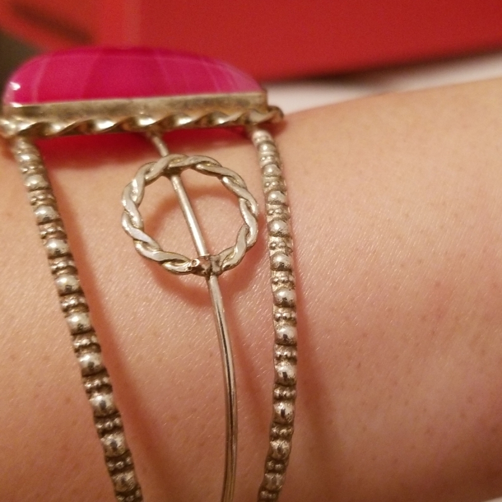 Jewelry - Picture 6 of 8